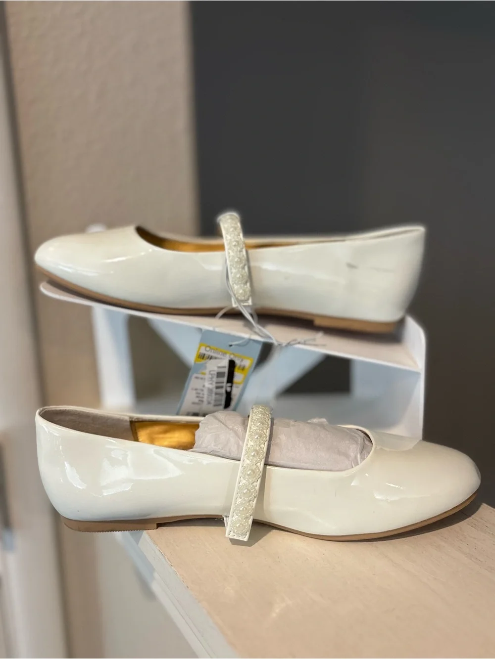 Kid's Brooke Ballet Flats Cat & Jack White Slip On Youth Size 5 NEW